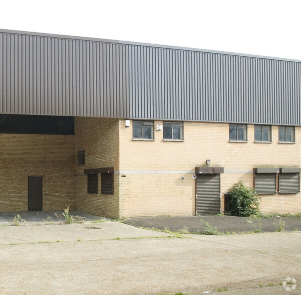 Ripple Rd, Barking for lease - Building Photo - Image 3 of 12