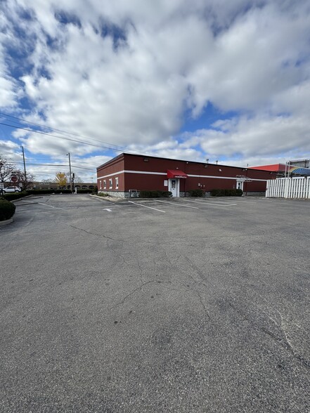 1110 N Bechtle Ave, Springfield, OH for sale - Building Photo - Image 3 of 57