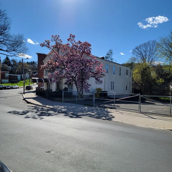 928-932 Bank St & 336 Washington Ave - Waterbury, CT for Sale | LoopNet