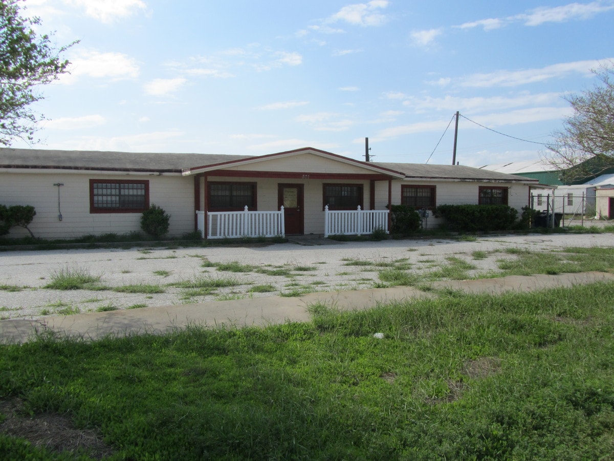 521 Mcbride Ln, Corpus Christi, TX 78408