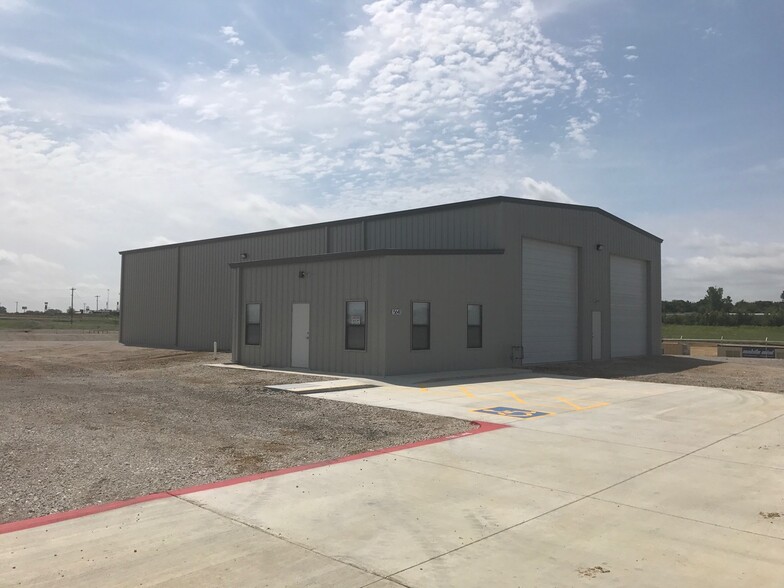 5641 S 59th West Ave, Tulsa, OK for lease - Building Photo - Image 2 of 17