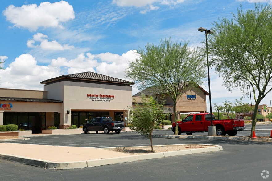 11015 N Oracle Rd, Oro Valley, AZ for lease - Primary Photo - Image 1 of 9