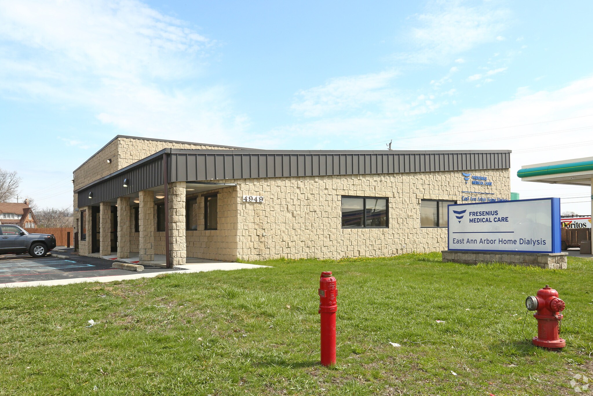 4949 Washtenaw Ave, Ann Arbor, MI for sale Primary Photo- Image 1 of 1