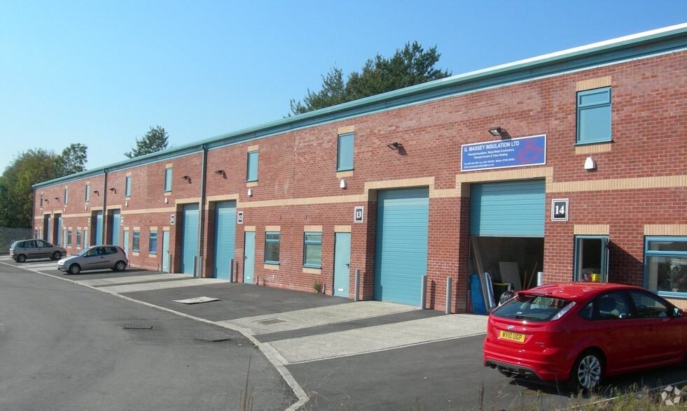 Turner St, Ashton Under Lyne for lease - Primary Photo - Image 1 of 1