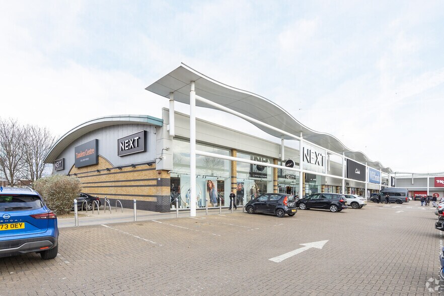 Tandem Way, London for sale - Primary Photo - Image 1 of 1