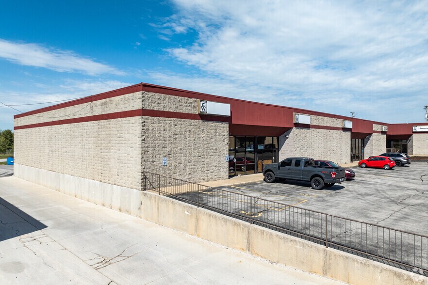3107 E Chestnut Expy, Springfield, MO for sale - Primary Photo - Image 1 of 1