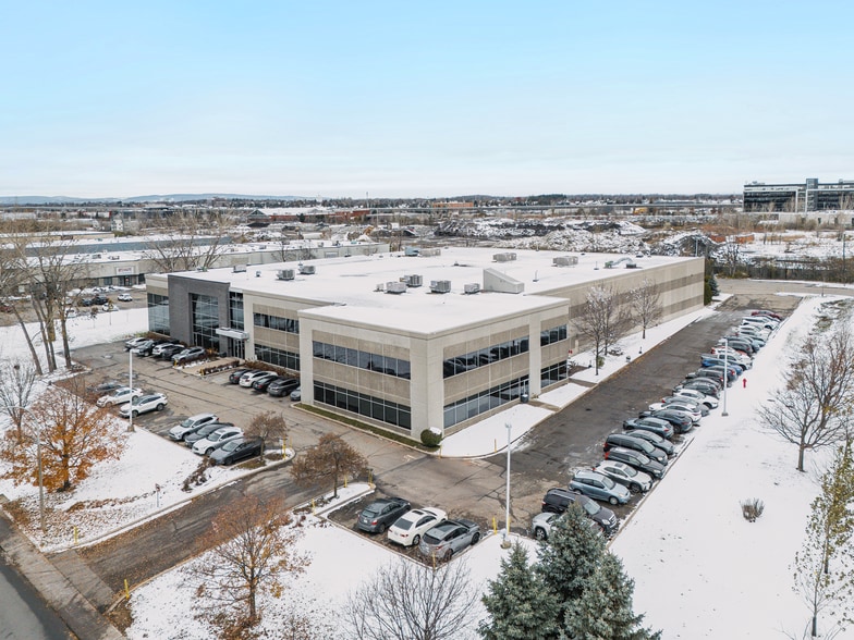 16715 Boul Hymus, Kirkland, QC for lease - Building Photo - Image 1 of 5