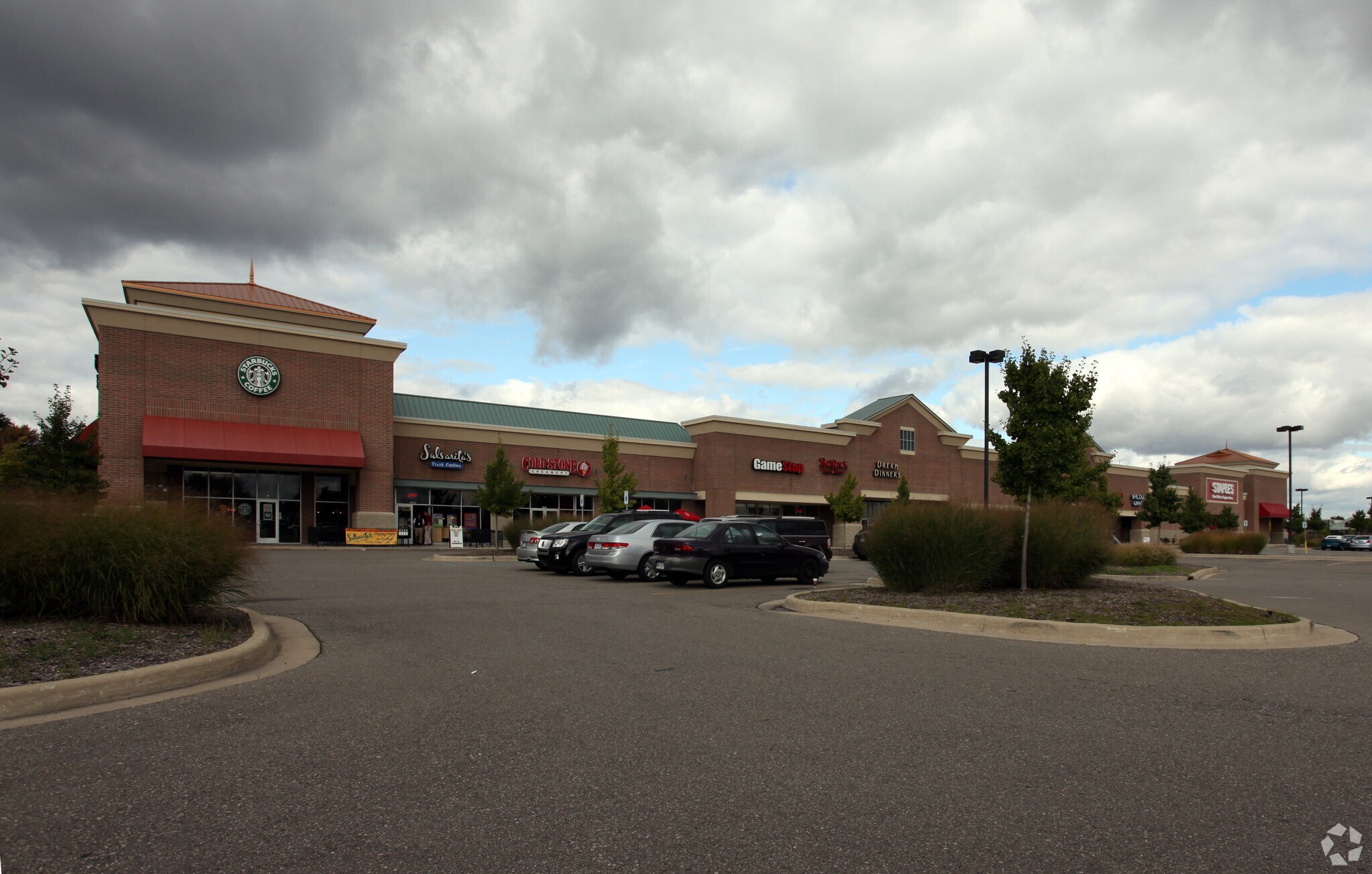 2300523035 Outer Dr, Allen Park, MI 48101 Independence Marketplace