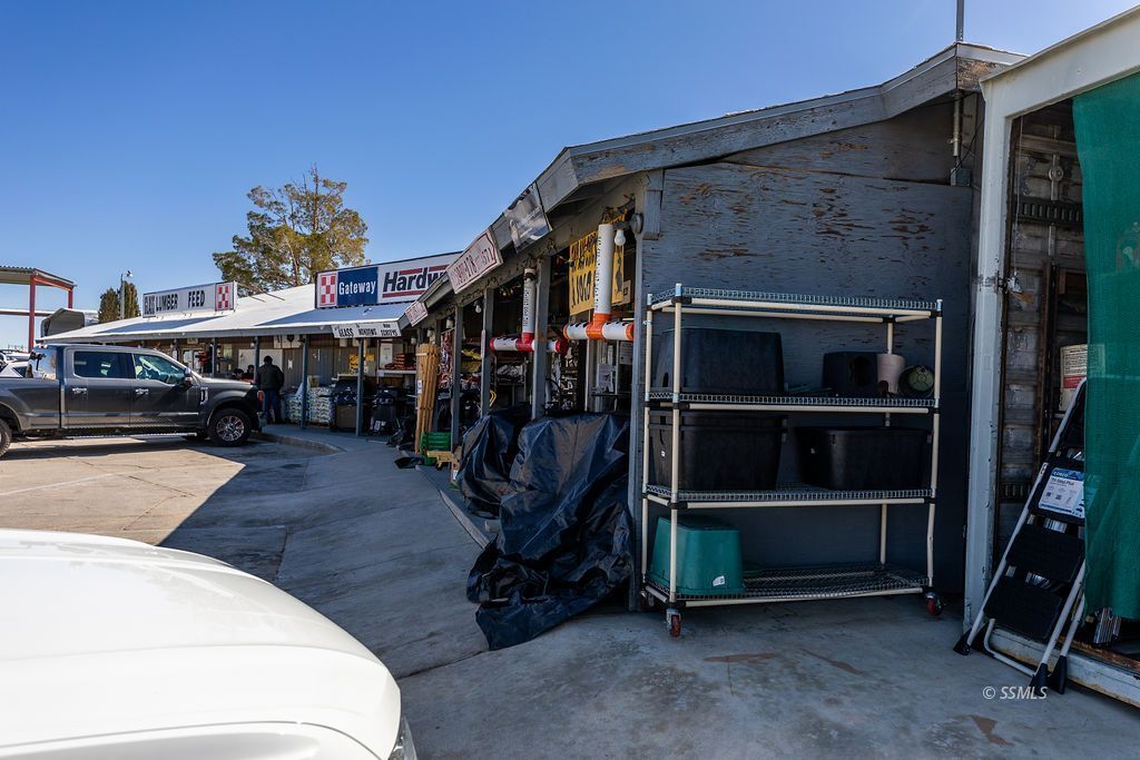 6259 Hwy 178, Inyokern, CA 93527 Gateway Hardware