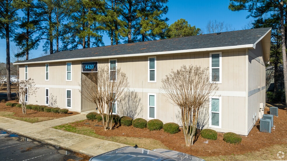 Elevate Capital Portfolio portfolio of 7 properties for sale on LoopNet.com - Primary Photo - Image 2 of 7