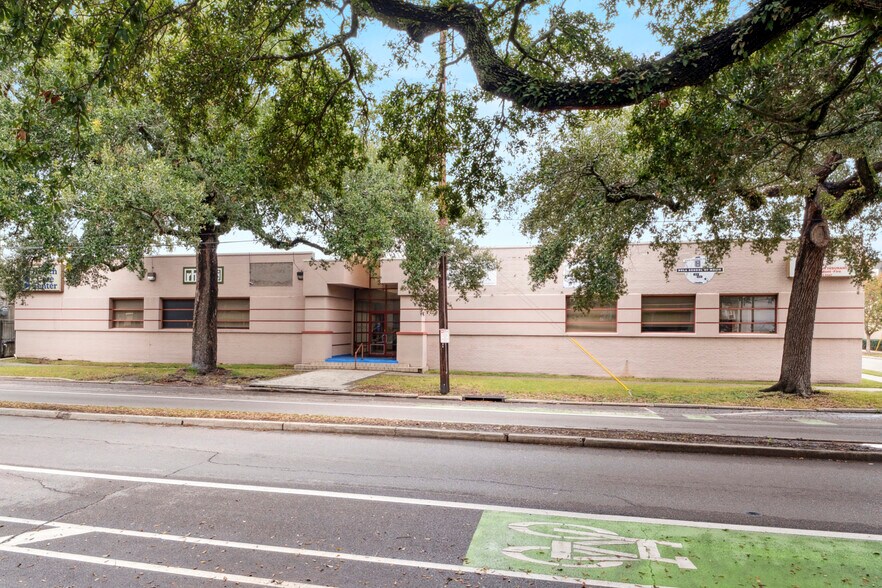 3909 Bienville St, New Orleans, LA 70119 - Office/Retail For Lease ...