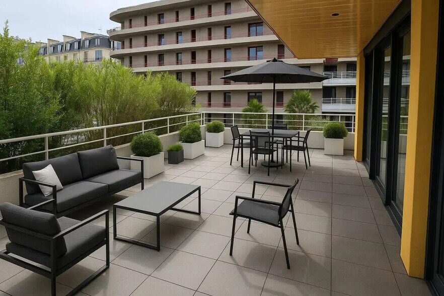 Office in Nice for lease - Building Photo - Image 3 of 6