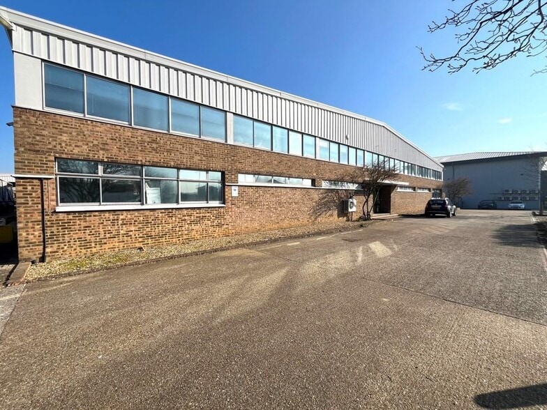 20 Freebournes Rd, Witham for lease - Building Photo - Image 3 of 12