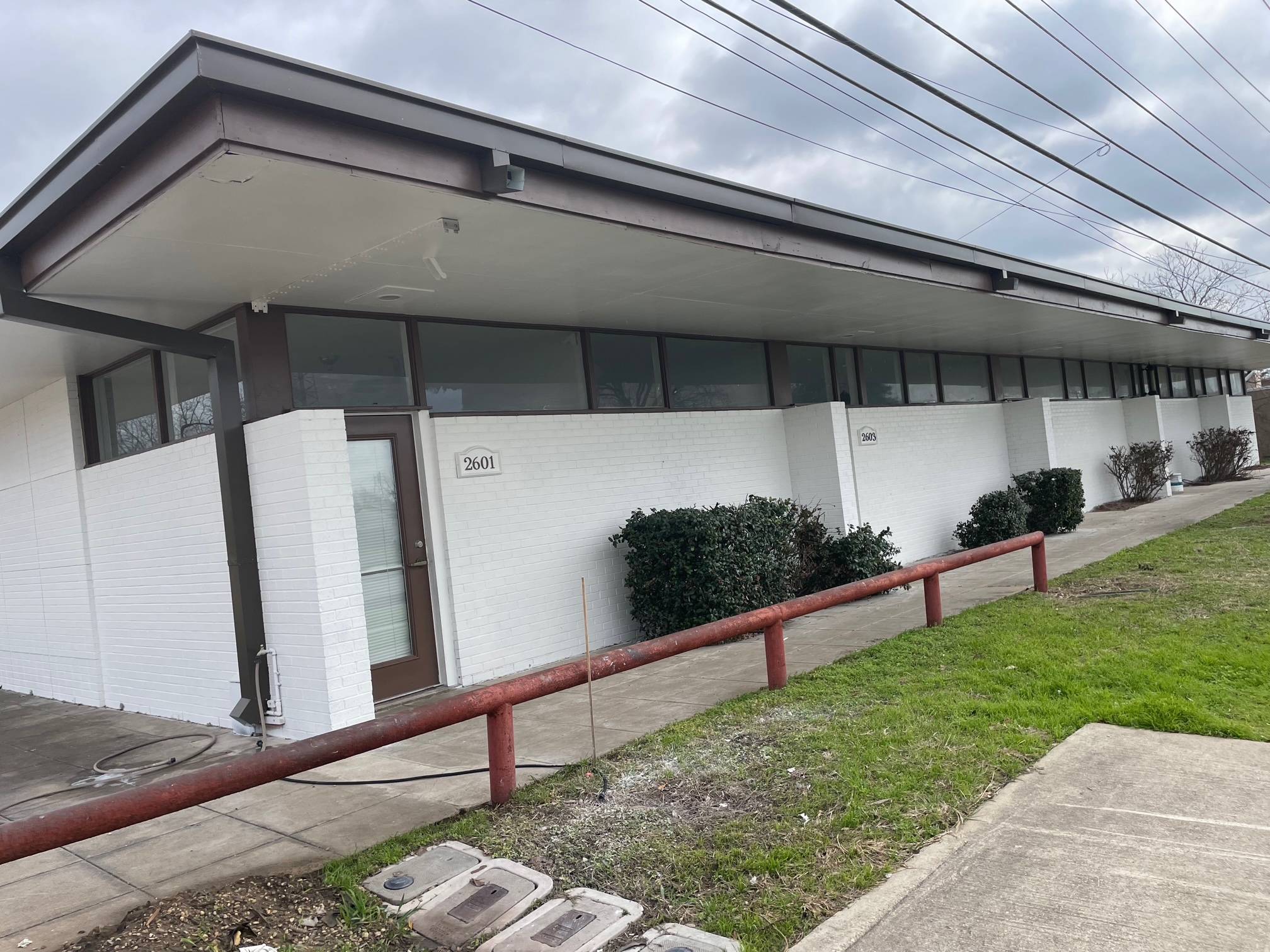 2601 S Texas Ave, Bryan, TX for lease Building Photo- Image 1 of 7