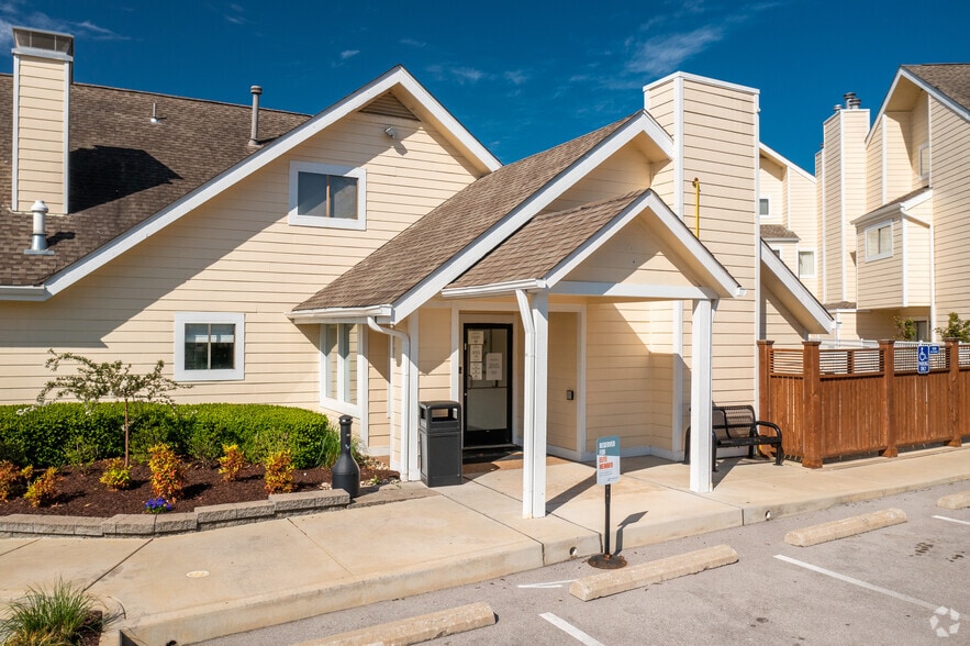 15431 Conway Rd, Chesterfield, MO for sale - Building Photo - Image 1 of 18