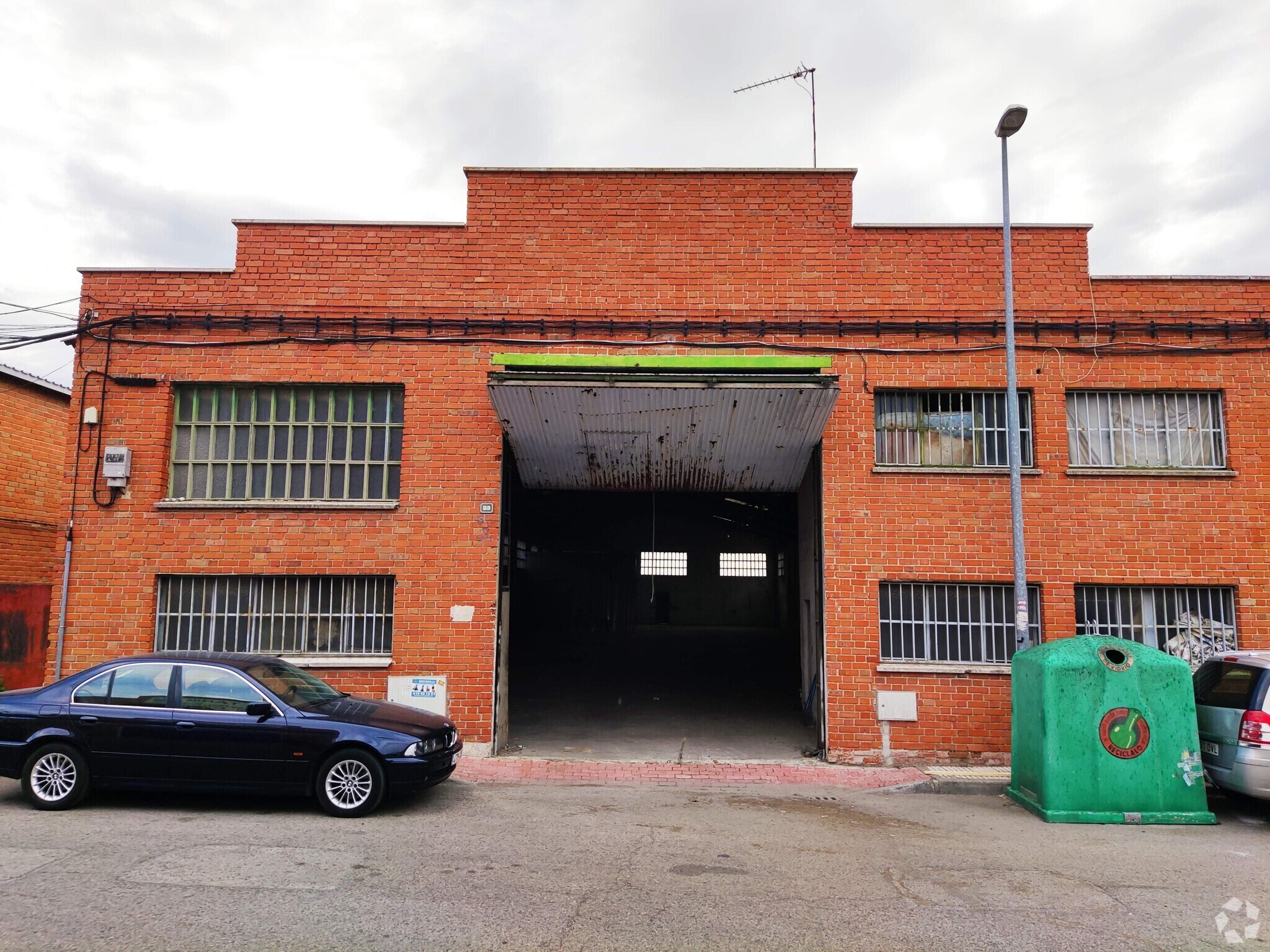 Calle Lanzarote, 23, Humanes de Madrid, Madrid for sale Primary Photo- Image 1 of 11