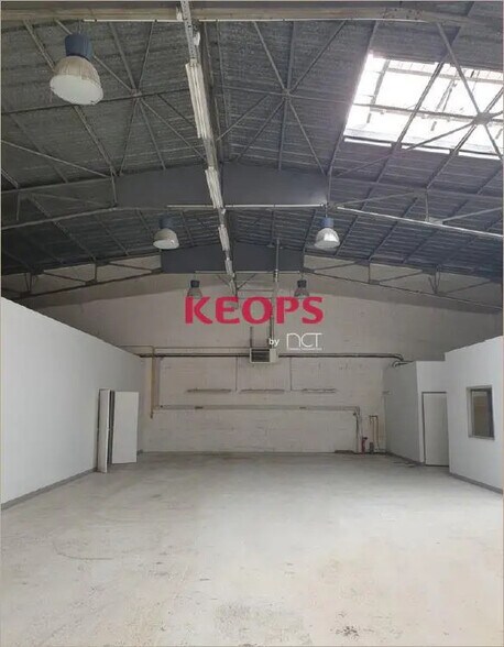 Flex in Toulouse for lease - Interior Photo - Image 3 of 6