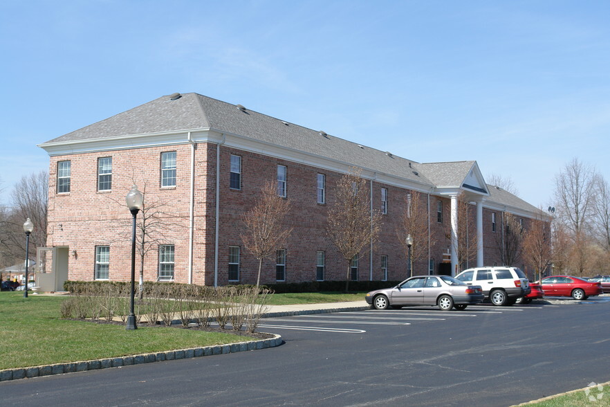 149 Avenue At the Cmn, Shrewsbury, NJ for lease - Building Photo - Image 3 of 5