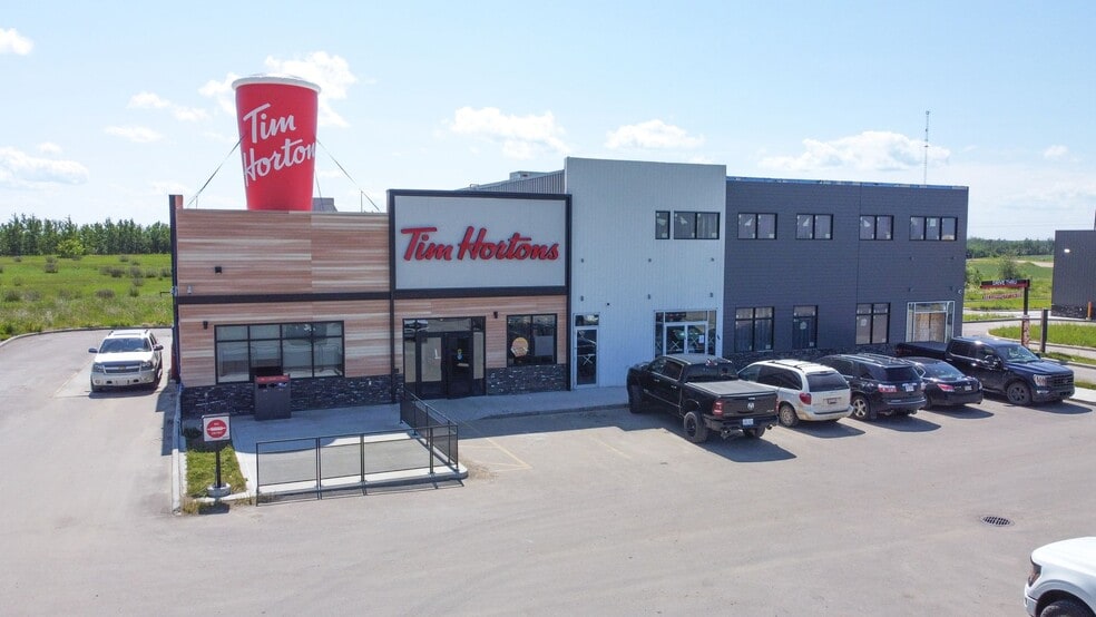 4331 Alberta 16, Wabamun, AB for sale - Primary Photo - Image 1 of 5