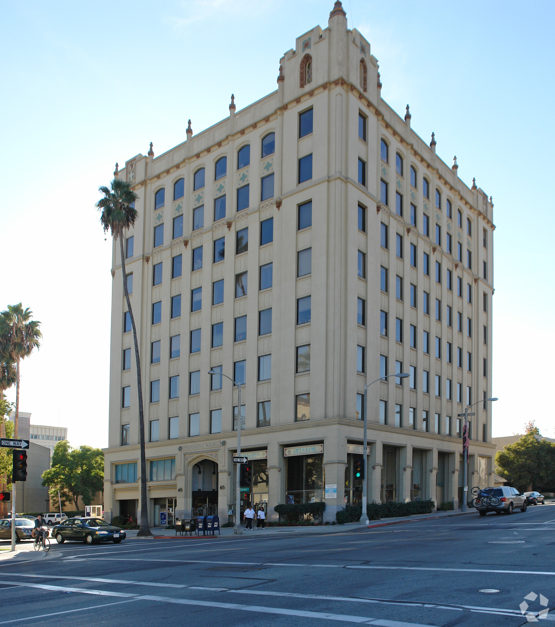 65 N Madison Ave, Pasadena, CA 91101 - Pasadena Medical Bldg | LoopNet