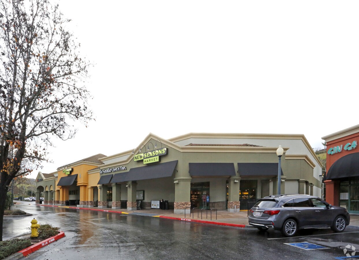 5667 Silver Creek Valley Rd, San Jose, CA 95138 Retail For Sale