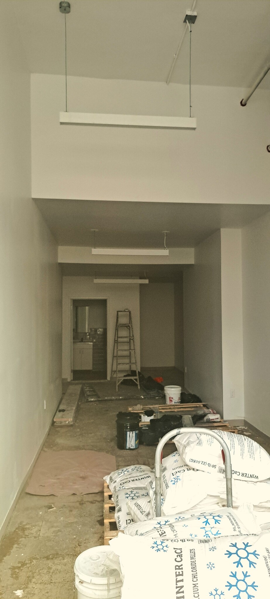 866 Elsmere Pl, Bronx, NY for lease Primary Photo- Image 1 of 3