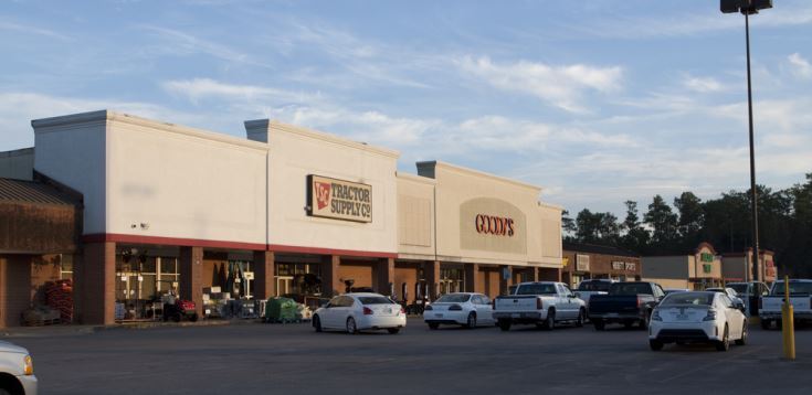 12112-12130 Old 63 S, Lucedale, MS for lease Primary Photo- Image 1 of 28