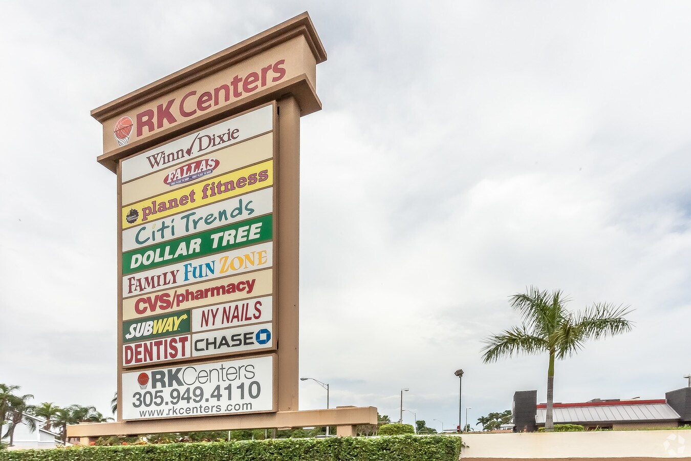 850 Ives Dairy Rd, Miami, FL 33179 Property Record