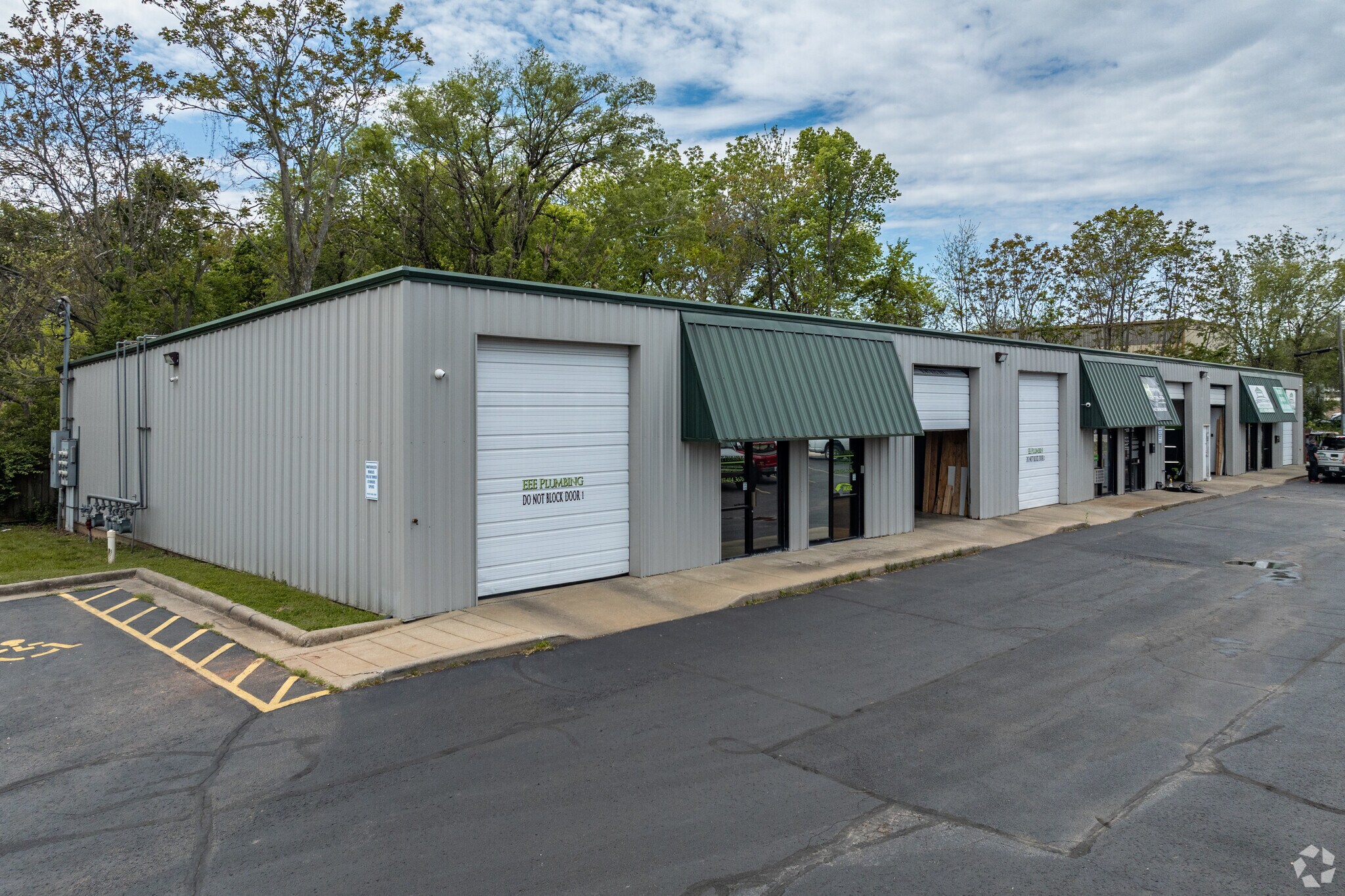 1222-1232 E Division St, Springfield, MO for sale Primary Photo- Image 1 of 1