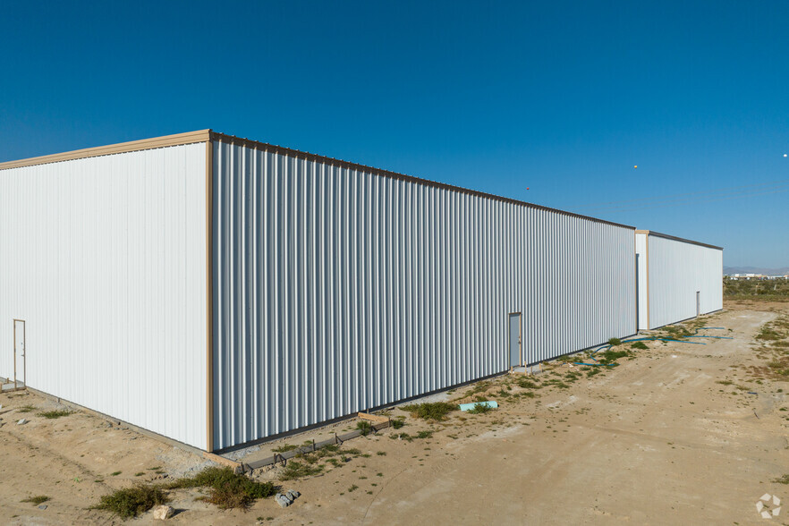 17021 Aster, Adelanto, CA for lease - Building Photo - Image 2 of 6