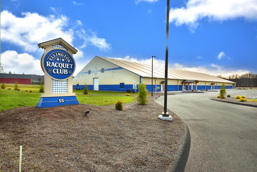 55 Lower Butcher Rd, Ellington, CT for sale - Primary Photo - Image 1 of 24