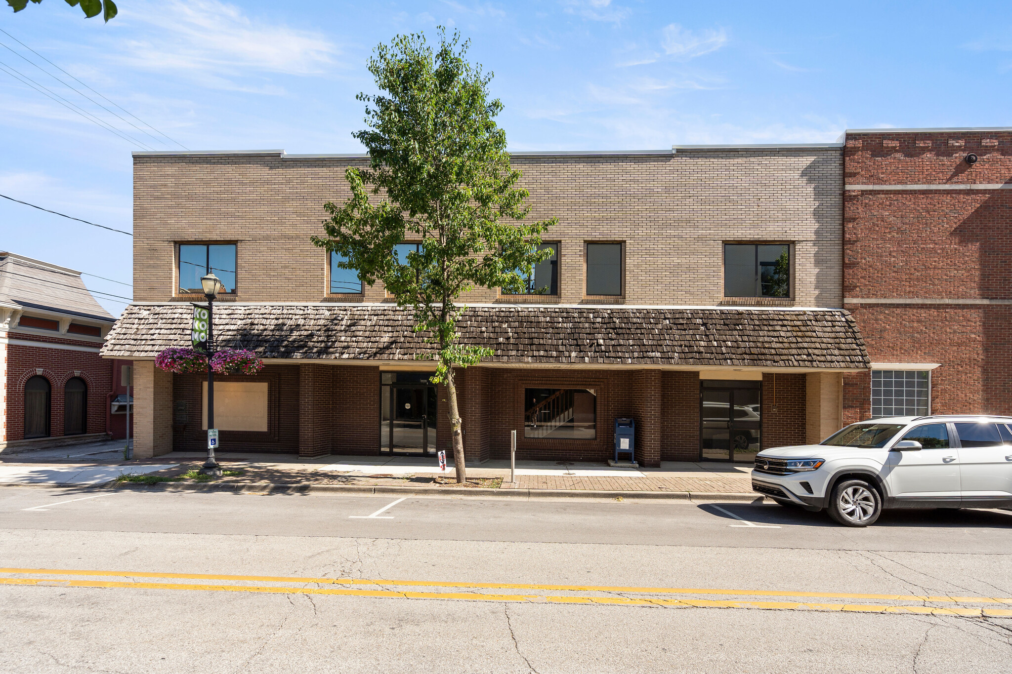 210 W Walnut St, Kokomo, IN for lease Building Photo- Image 1 of 11