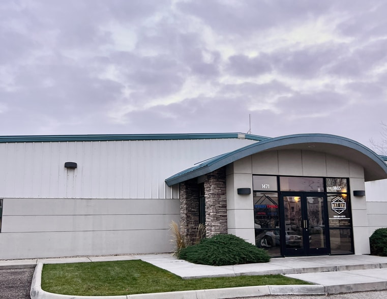 1471 E Commercial Dr, Meridian, ID for lease - Building Photo - Image 1 of 6