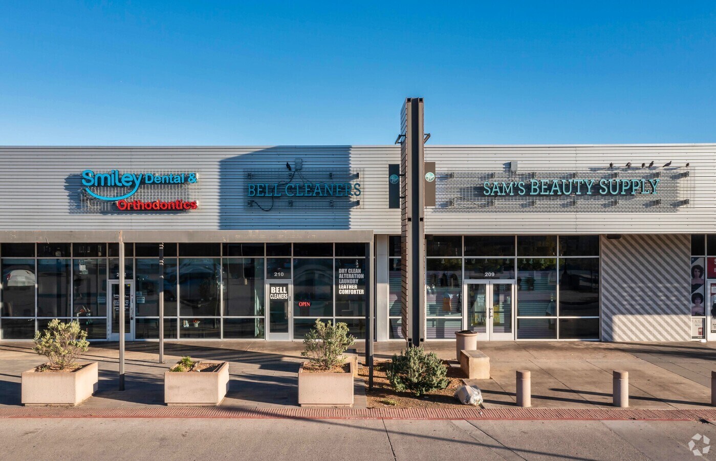 22112223 Singleton Blvd, Dallas, TX 75212