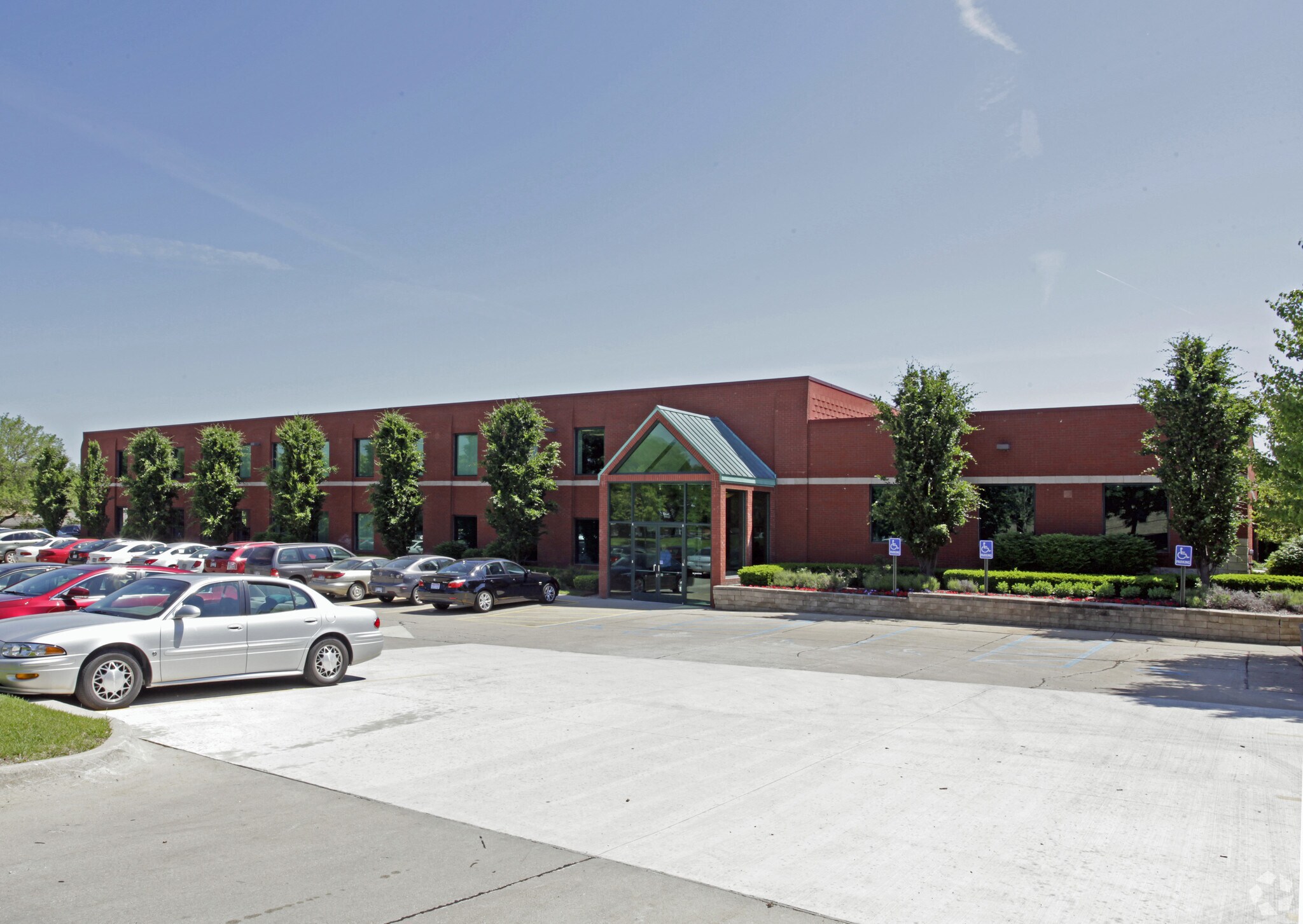 950 W University Dr, Rochester, MI for sale Primary Photo- Image 1 of 1