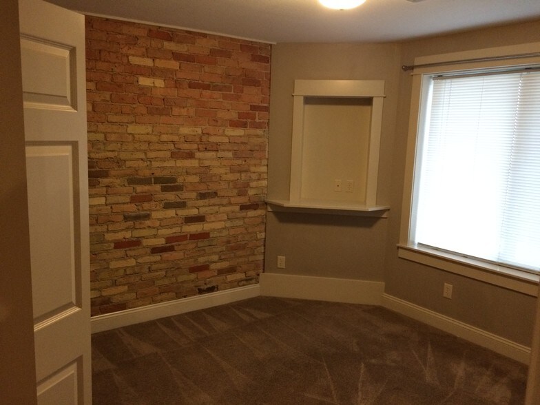 112 Washington Ave, Grand Haven, MI for sale - Other - Image 1 of 1