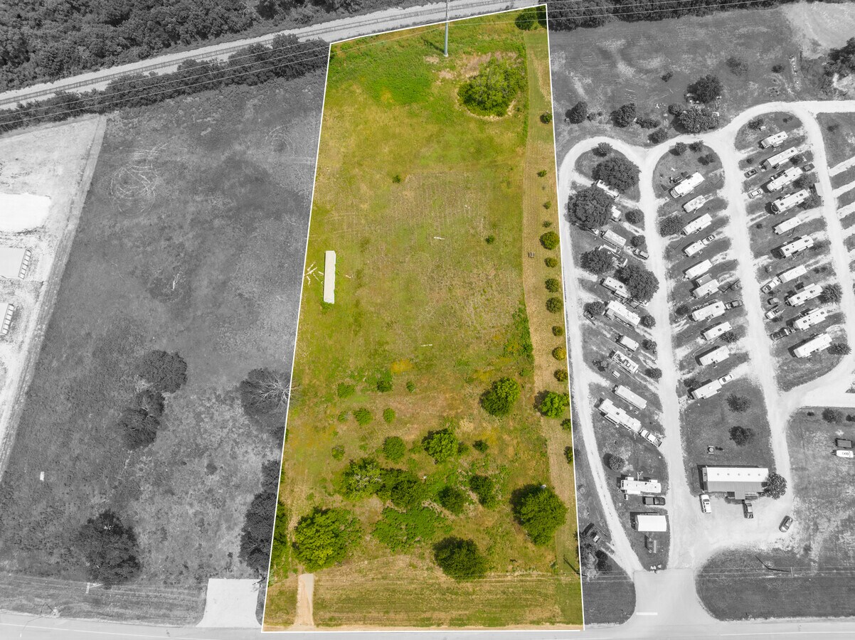 18605 N Interstate 35, Bruceville, TX 76630