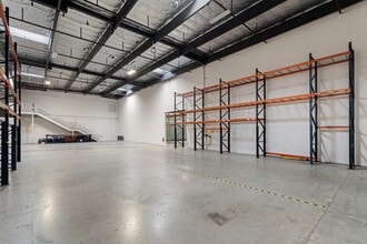 5625-5629 Copley Dr, San Diego, CA for lease Interior Photo- Image 2 of 9