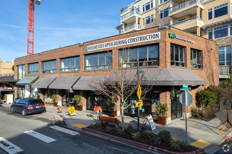 150 Lake St S, Kirkland, WA for lease - Building Photo - Image 1 of 6