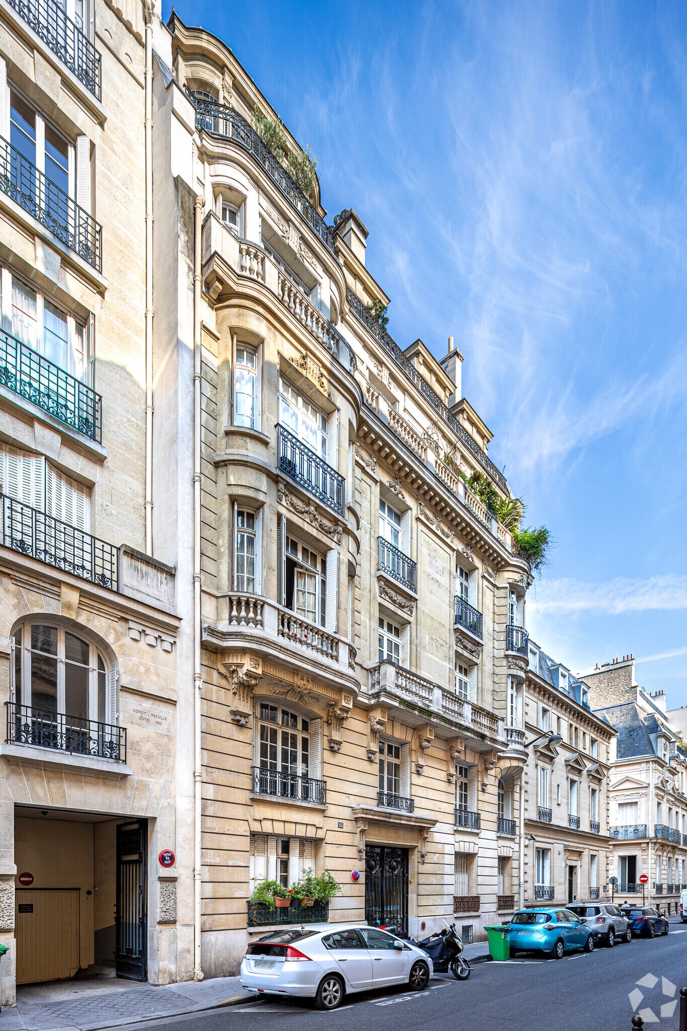 15 Rue Le Sueur, Paris for lease Primary Photo- Image 1 of 2