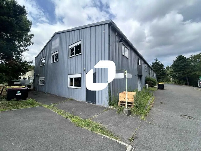 Flex in Montigny-lès-Cormeilles for lease - Building Photo - Image 3 of 16