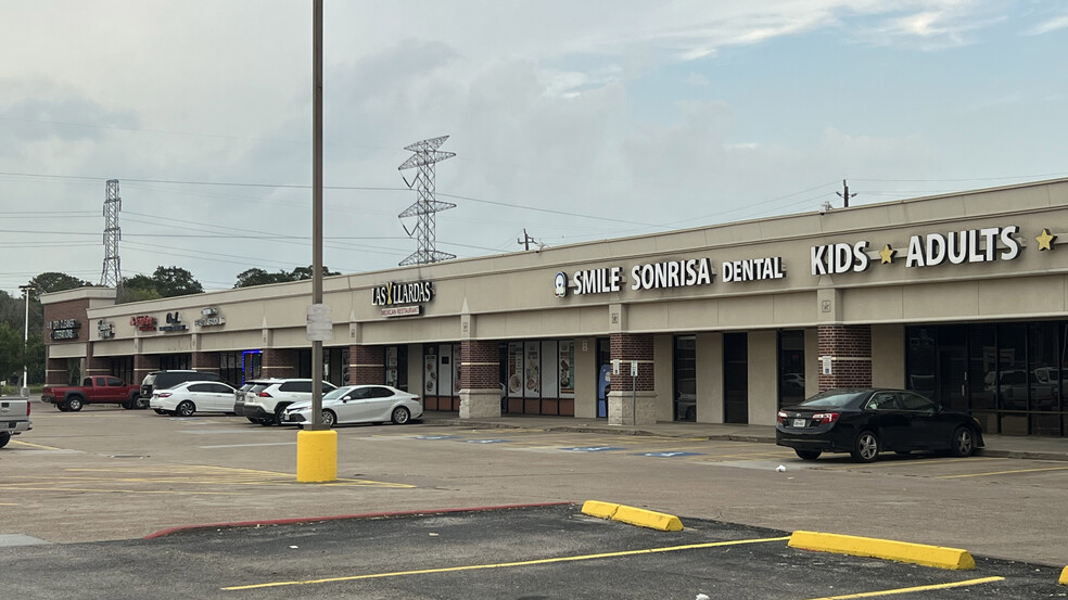 2400 Gessner Rd, Houston, TX for lease - Building Photo - Image 2 of 5