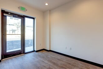 2160 SW Badger Ave, Redmond, OR for lease Interior Photo- Image 1 of 6