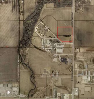 More details for N. Eisenhower land (11.78 acres), Mason City, IA - Land for Sale