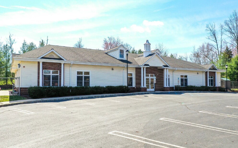 10 Gateway Blvd, Kendall Park, NJ for sale Building Photo- Image 1 of 1