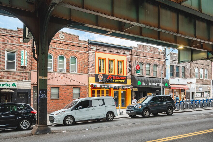 2850 31st St, Astoria, NY for sale - Primary Photo - Image 1 of 1