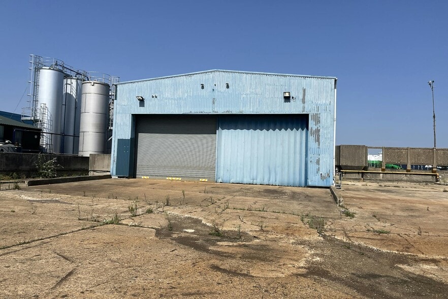 Oceanic Way, Marchwood for lease - Building Photo - Image 3 of 6
