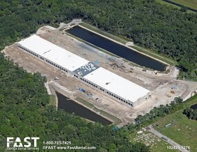 302 Parktowne Blvd, Edgewater, FL for lease Interior Photo- Image 1 of 4