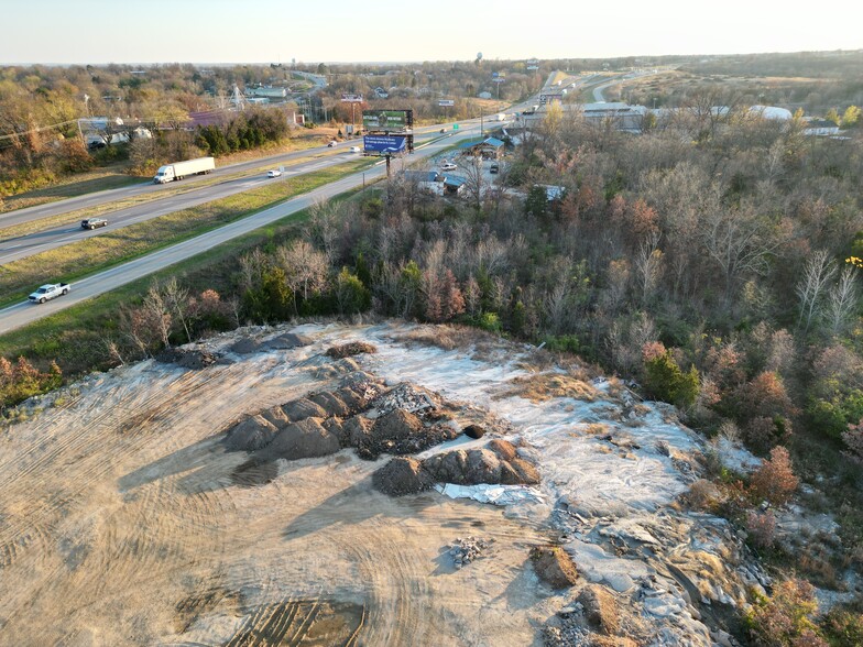 Crews Dr, Saint Clair, MO for lease - Building Photo - Image 2 of 22