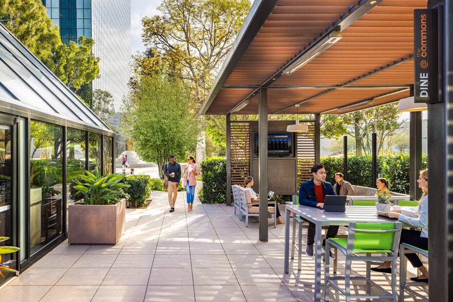 3200 Bristol St, Costa Mesa, CA for lease - Building Photo - Image 3 of 23